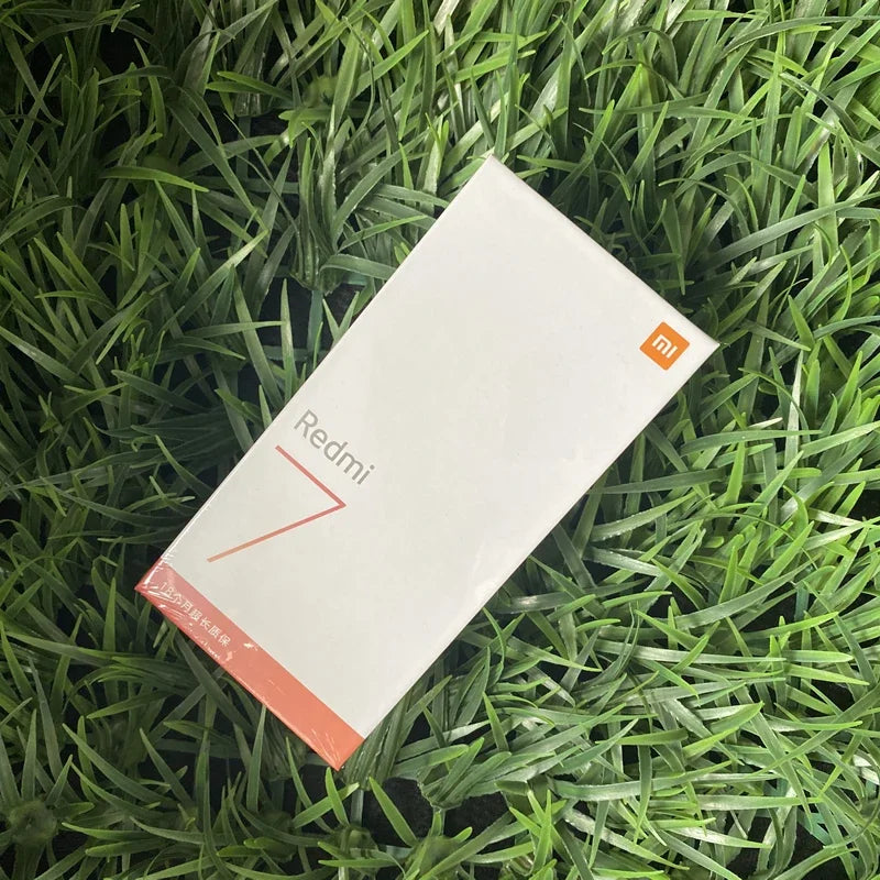 Xiaomi Redmi 7 Global ROM - 4GB/64GB, 6.81-Inch, 4000mAh, Rear Fingerprint